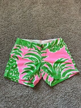 Lilly Pulitzer Pink & Green Palm-Print Bermuda Shorts